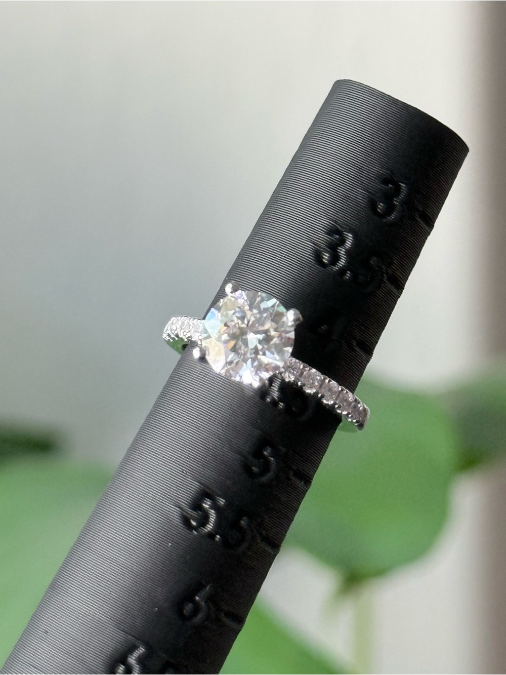 1.5 CT Moissanite Sterling Silver Ring Size 4.5 S925